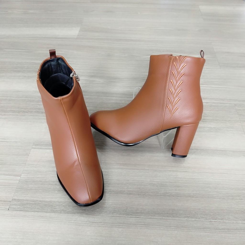 Boots thời trang nữ cổ cao, da lì cao cấp ROSATA RO307 6.5p gót trụ - đen, nâu - HÀNG VIỆT NAM - BKSTORE