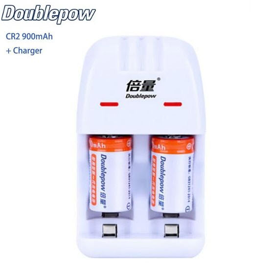 Bộ 02 Pin Sạc Cr2 3V Doublepow Dung Lượng Cao 900mAh Kèm Bộ Sạc Thông Minh DP-K06 Có Đèn LED Sạc Cho Cả Pin CR123A/CR2 AnZ - Hàng Chính Hãng