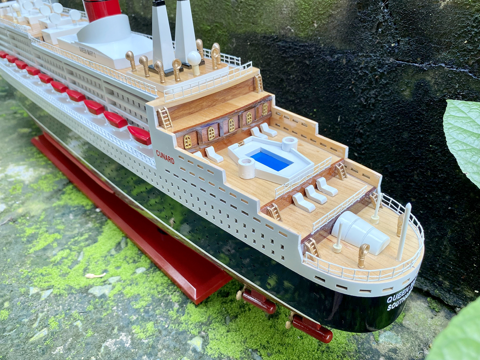 Mô hình du thuyền Queen Mary 2 size 80cm hàng cao cấp gỗ tự nhiên, thuyền gỗ trang trí, quà tặng đối tác