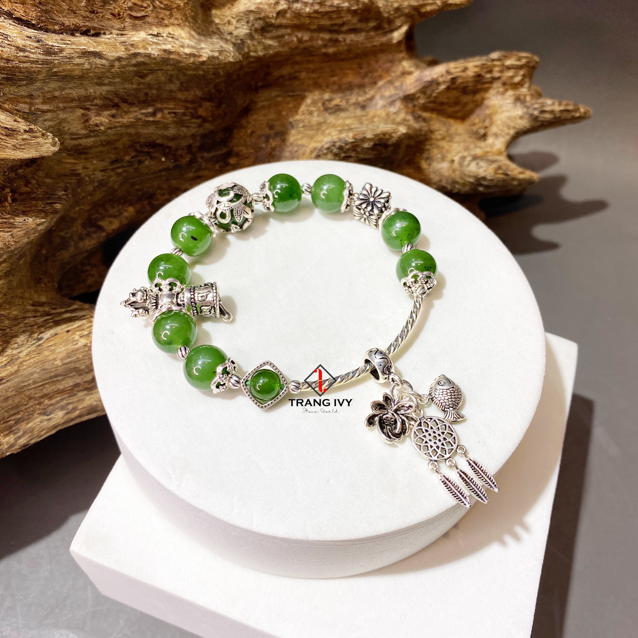 Vòng tay Ngọc bích mix Charm bạc Thái