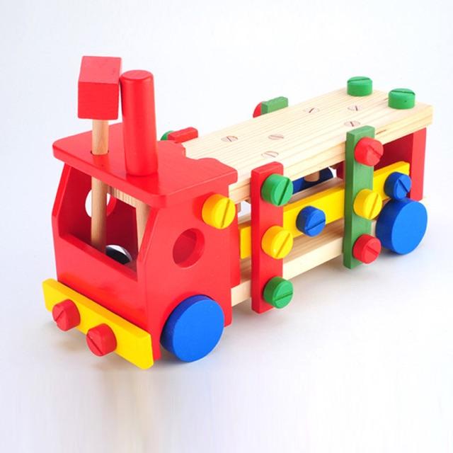 Đồ chơi Gỗ Xe Ô tô đập tháo ốc vít - Gỗ An Toàn