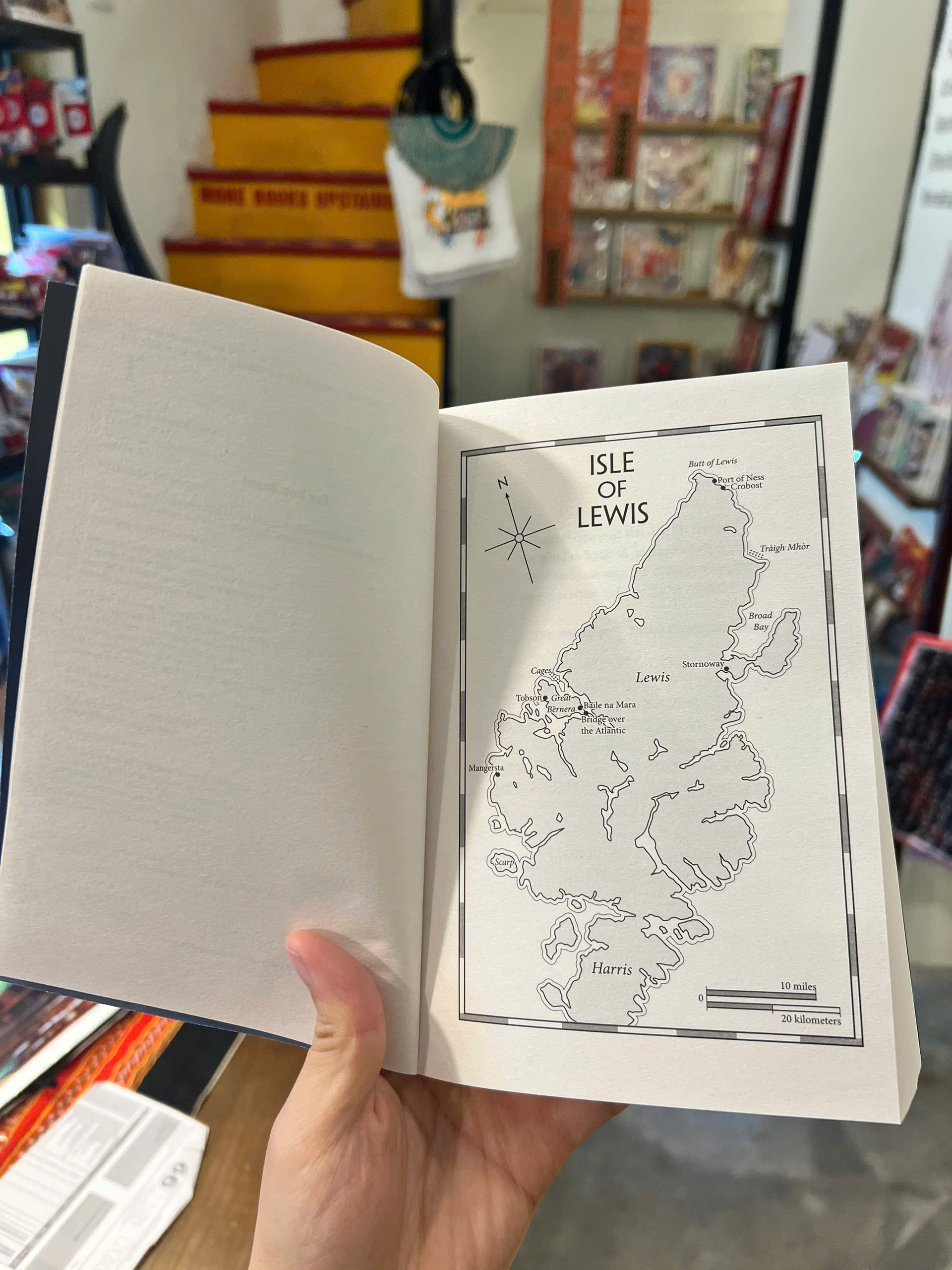 Sách - The Black Loch by Peter May | Fiction / Crime / Thriller / Bí ẩn / Ngoại văn nhập khẩu UK