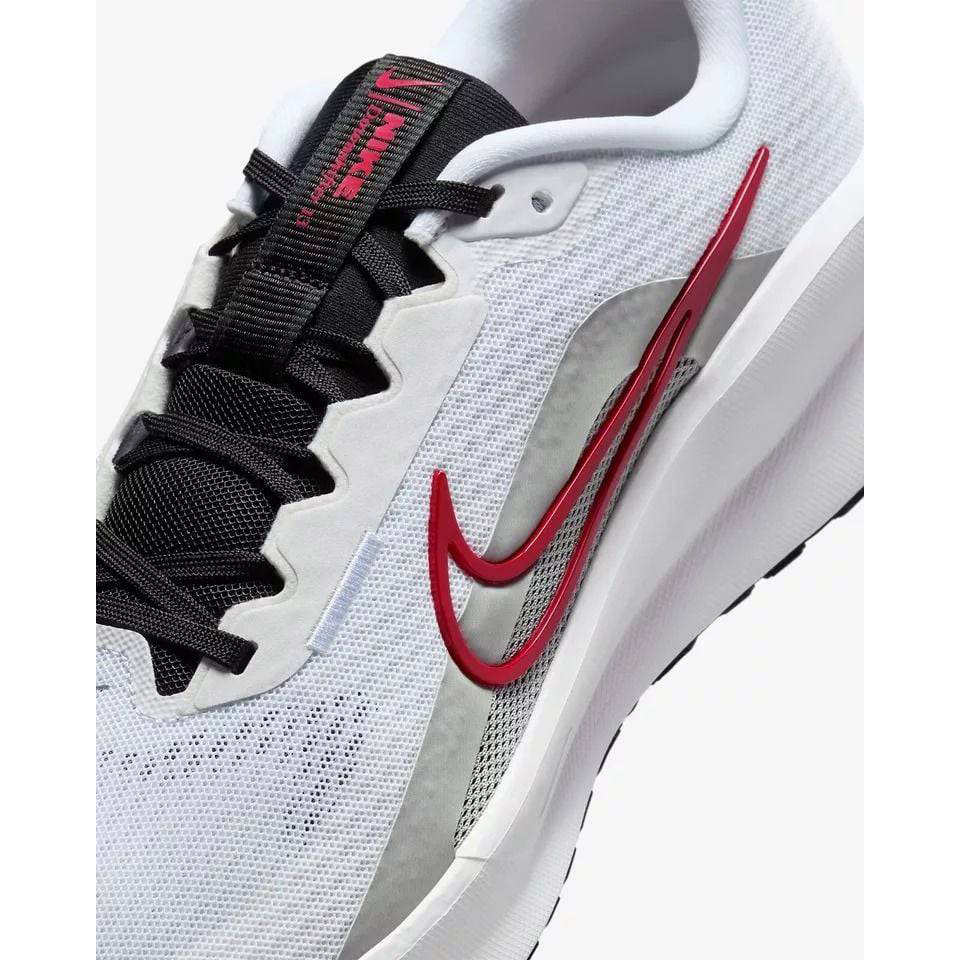 Giày chạy bộ nam NIKE DOWNSHIFTER 13 - WHITE/FIRE RED-LT SMOKE GREY-BLACK - 8.5 US