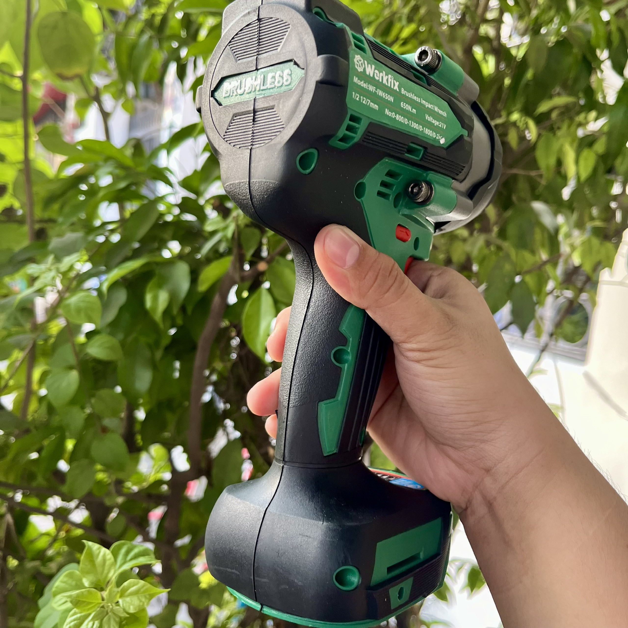 Thân máy siết bulong WORKFIX 650Nm WF-IW650 chân pin phổ thông  - Máy siết bulong ô tô