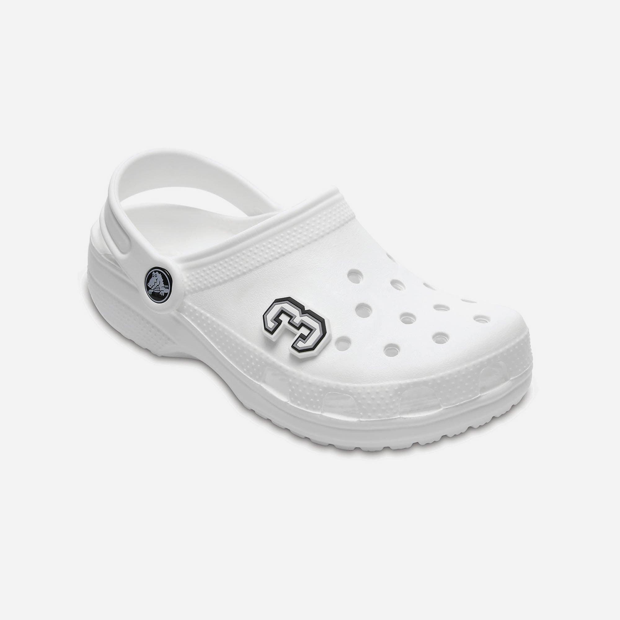 Huy hiệu jibbitz Crocs B&amp;W Number 3 - 10006951