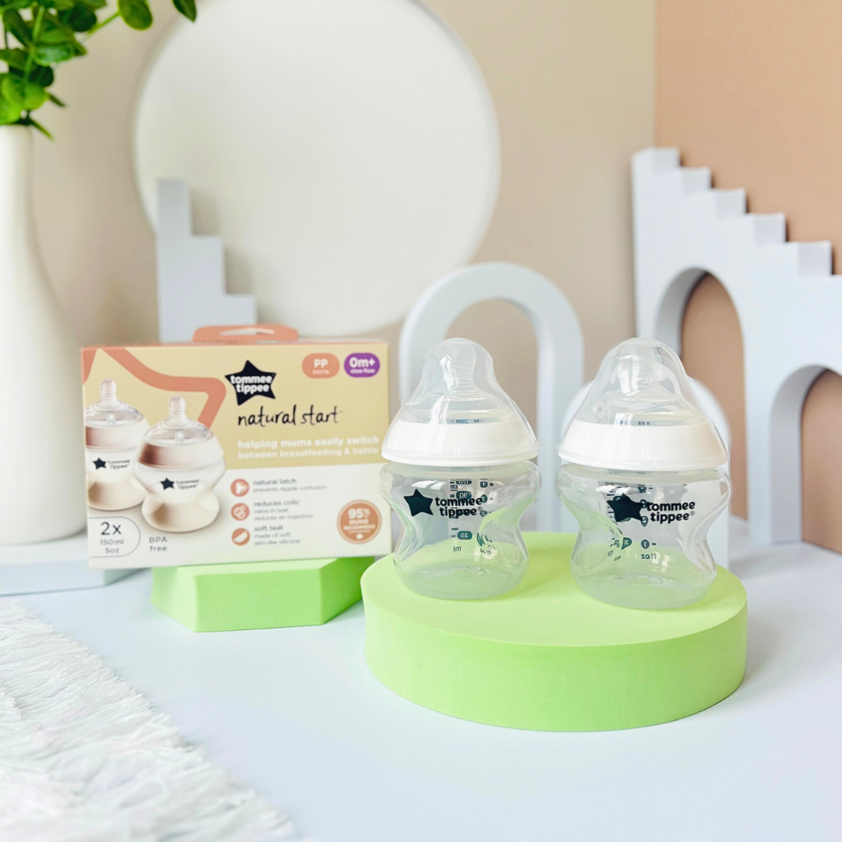 Bình Sữa Ty Siêu Mềm Tự Nhiên Tommee Tippee Natural Start 150ml, Núm Ty Đi Kèm 0-3 Tháng (Bình đôi)