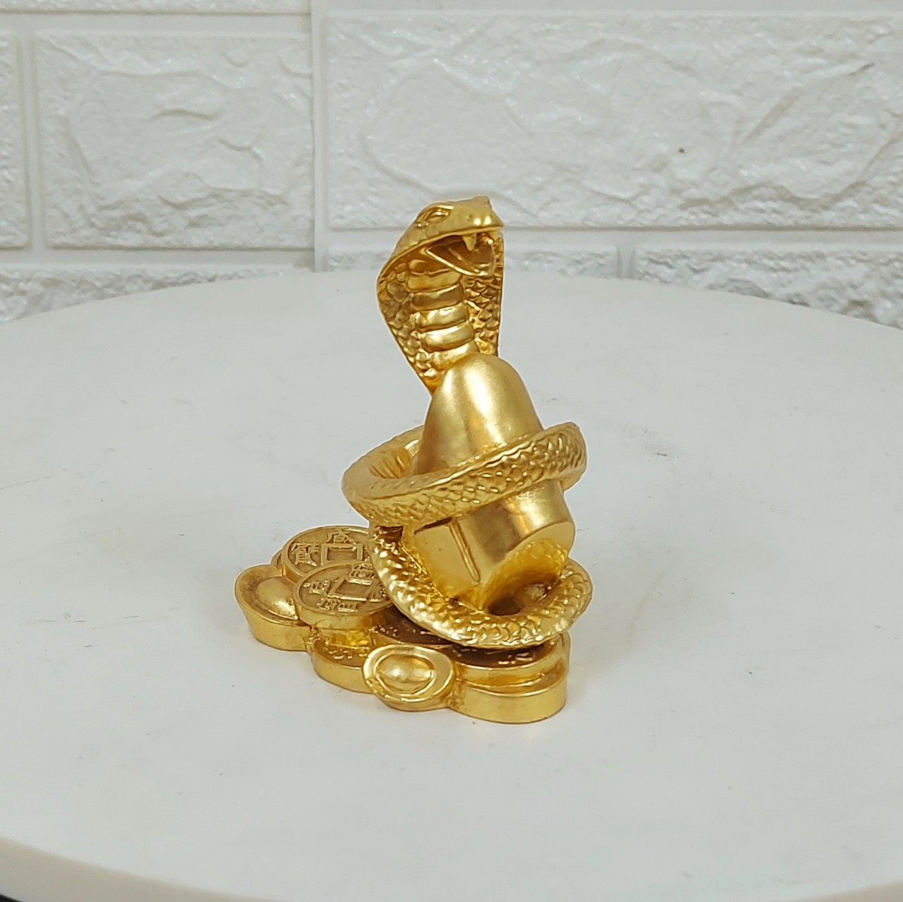 Tượng rắn bằng đồng mạ vàng 24K