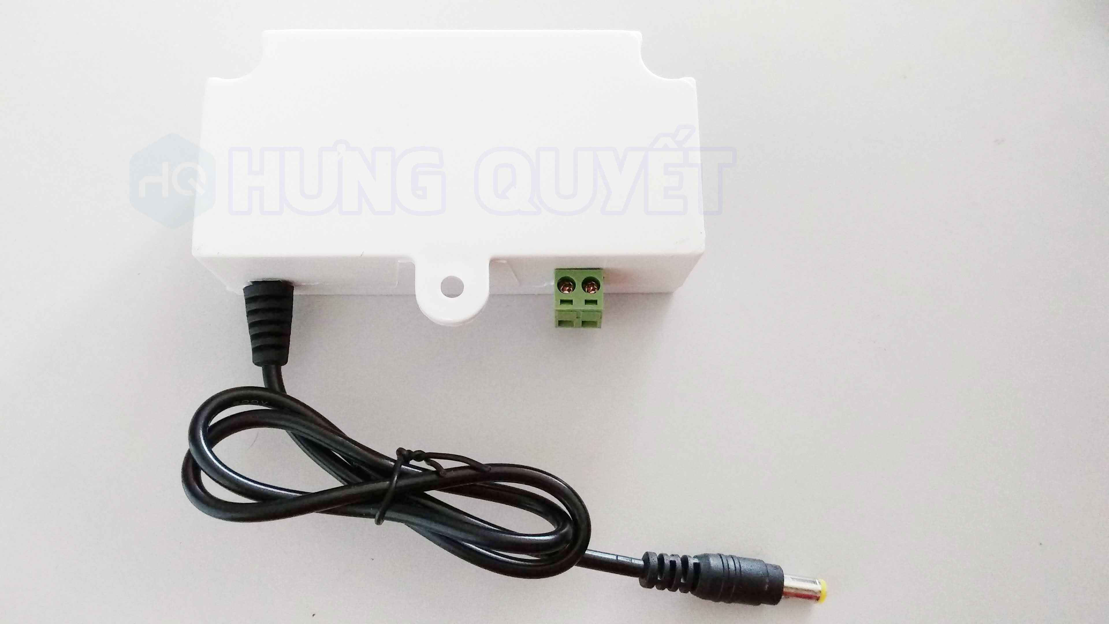 Hộp kỹ thuật liền nguồn 12v-2A chuyên dụng cho camera loại tốt nguồn treo 12V 2A cho camera và các thiết bị 12V đảm bảo đủ dòng tuổi thọ cao, Nguồn 12V 2A cho đầu ghi camera