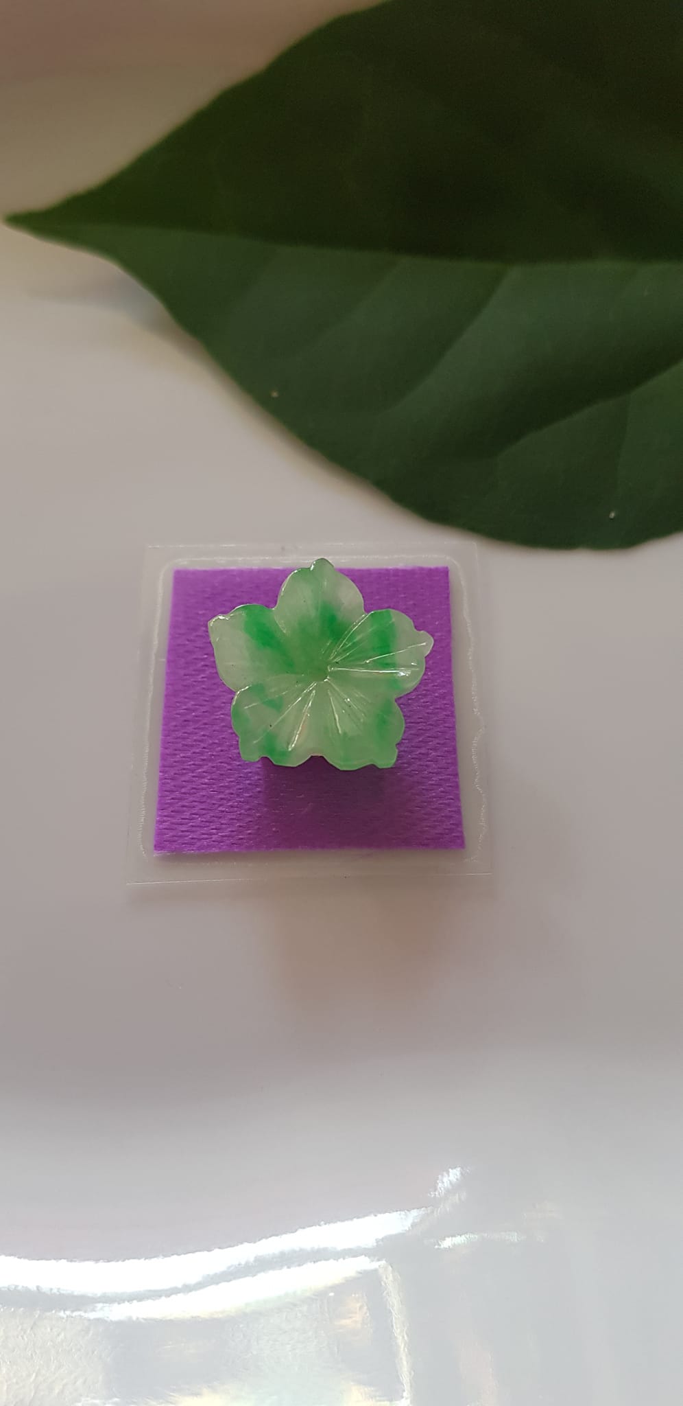 Mặt dây chuyền Mới Đẹp Bông Mai Trắng Xanh Lý nhẹ bóng đều đẹp đá cẩm thạch thiên nhiên ạ Size 14mm x dầy 3mm Đá Ngọc cẩm thạch tự nhiên Nữ bọc vàng làm mặt dây chuyền, mặt nhẫn đeo đẹp ạ