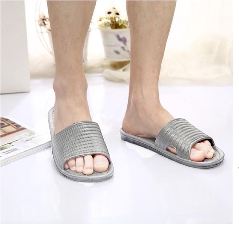 Dép xốp siêu nhẹ đi trong nhà giao màu ngẫu nhiên theo giới tính