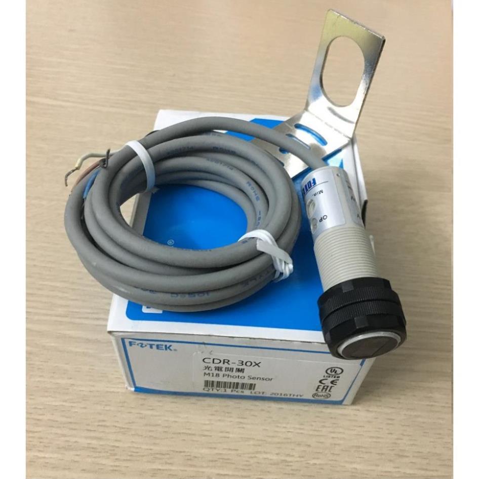Cảm biến quang phi 18 CDR-30X