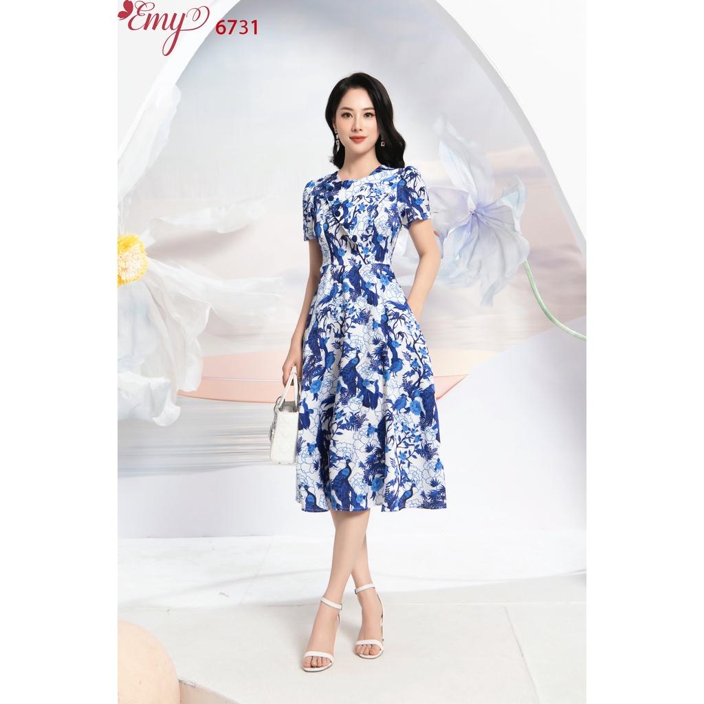 Đầm EMY EM6731 Xoè Cổ Cách Điệu