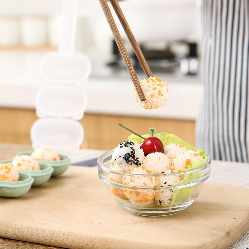 Khuôn Lắc Cơm Hàng Xuất Nhật Hình Tròn 3 Ngăn Cho Bé