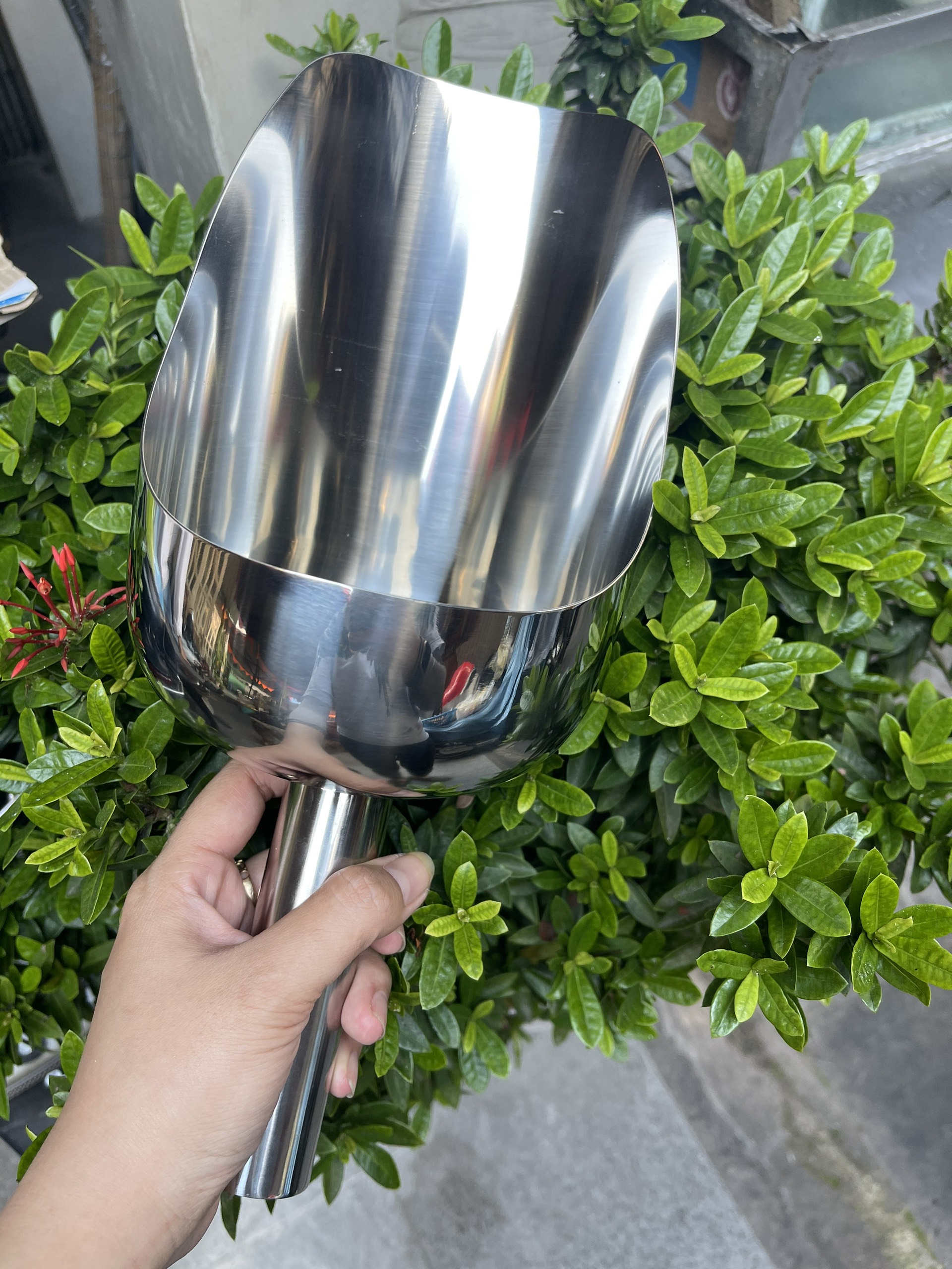 Xúc Bột Inox 304 Loại Dày Tặng 1 ly Mika