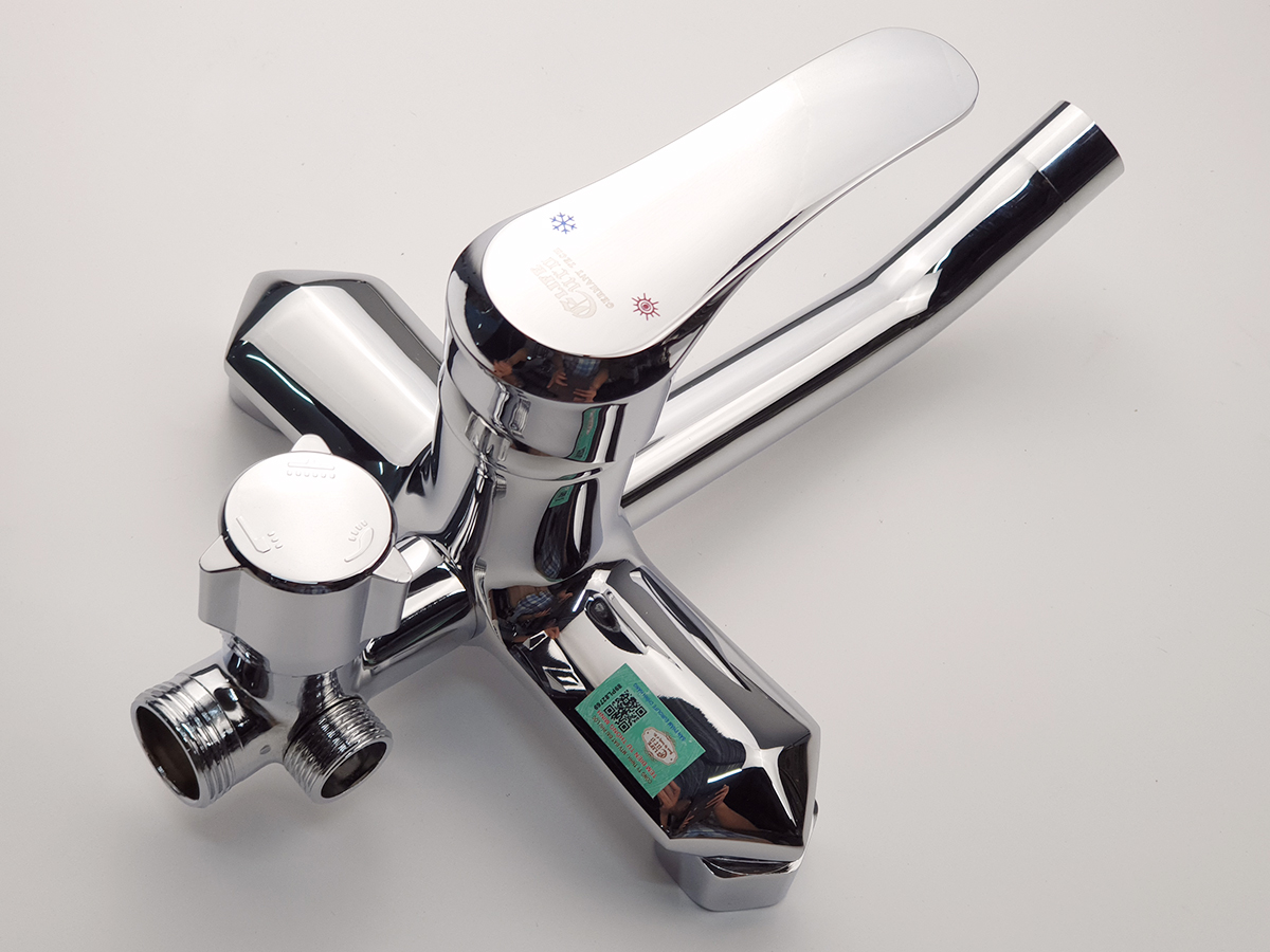 Cây sen nóng lạnh Đồng mạ Chrome Eurolife EL-S922 .