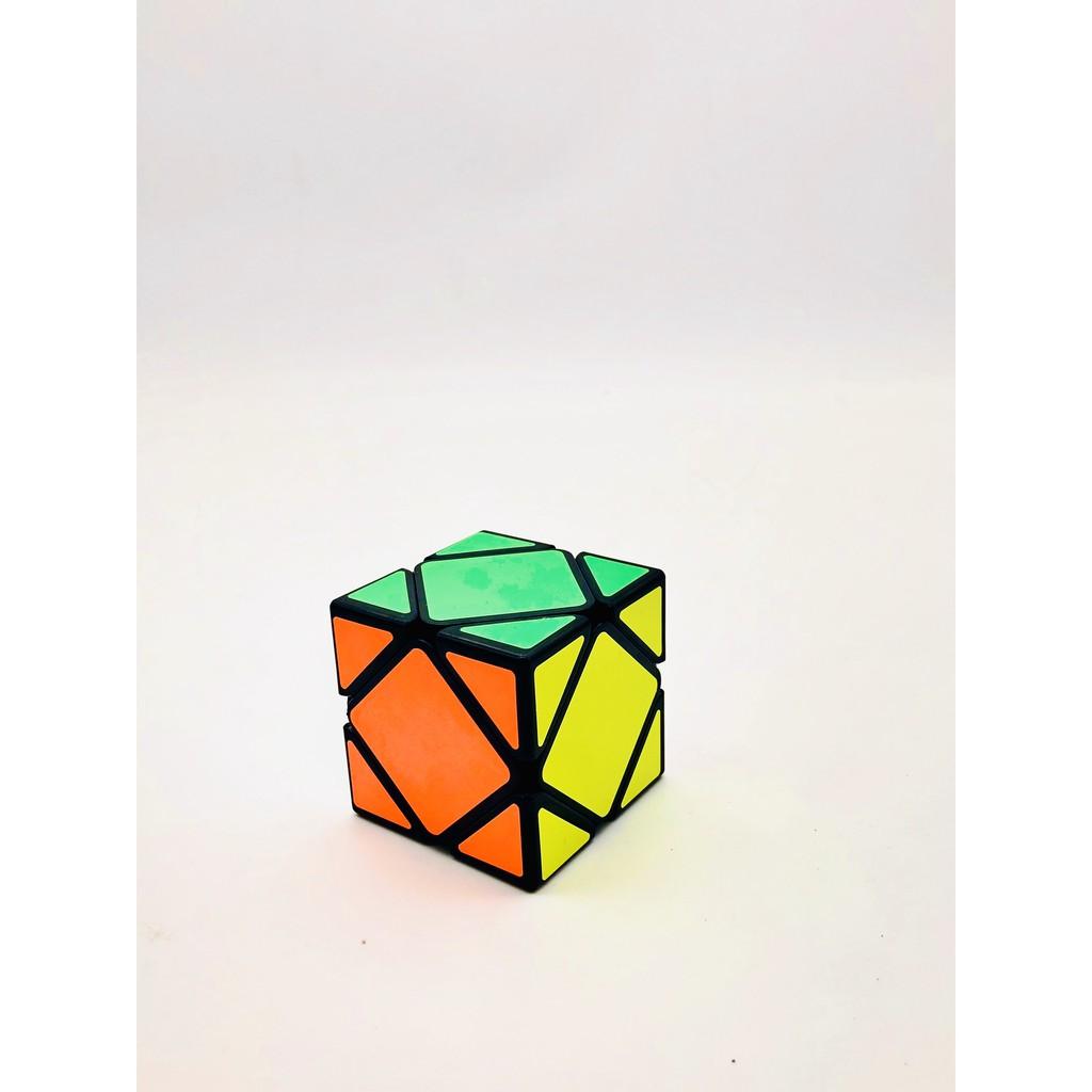 Đồ chơi RUBIK biến thể Skewb viền đen EQY514- Đồ chơi giáo dục