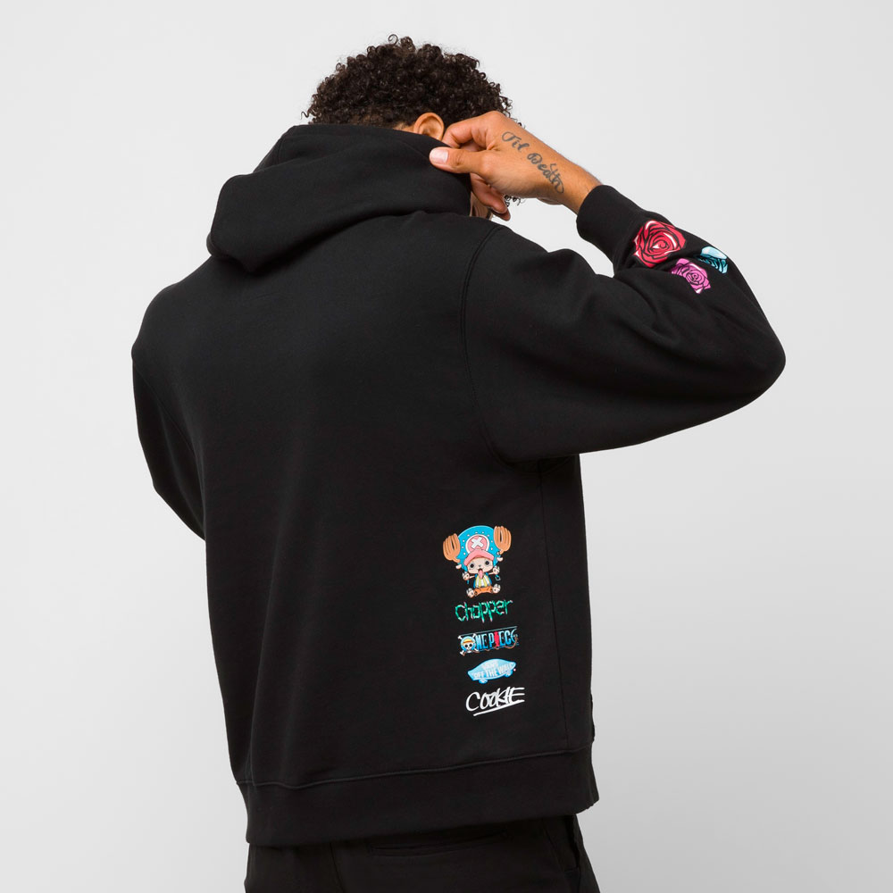 Áo Vans Comfycush Ls Hoodie x One Piece VN0008FUBLK