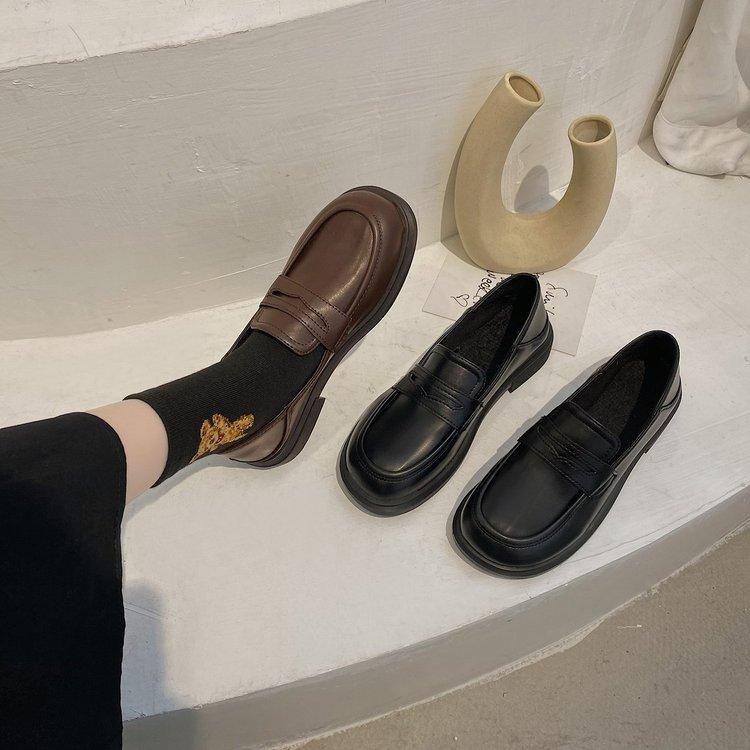 Giày Đế Bệt Thiết Kế Giản Dị Thời Trang