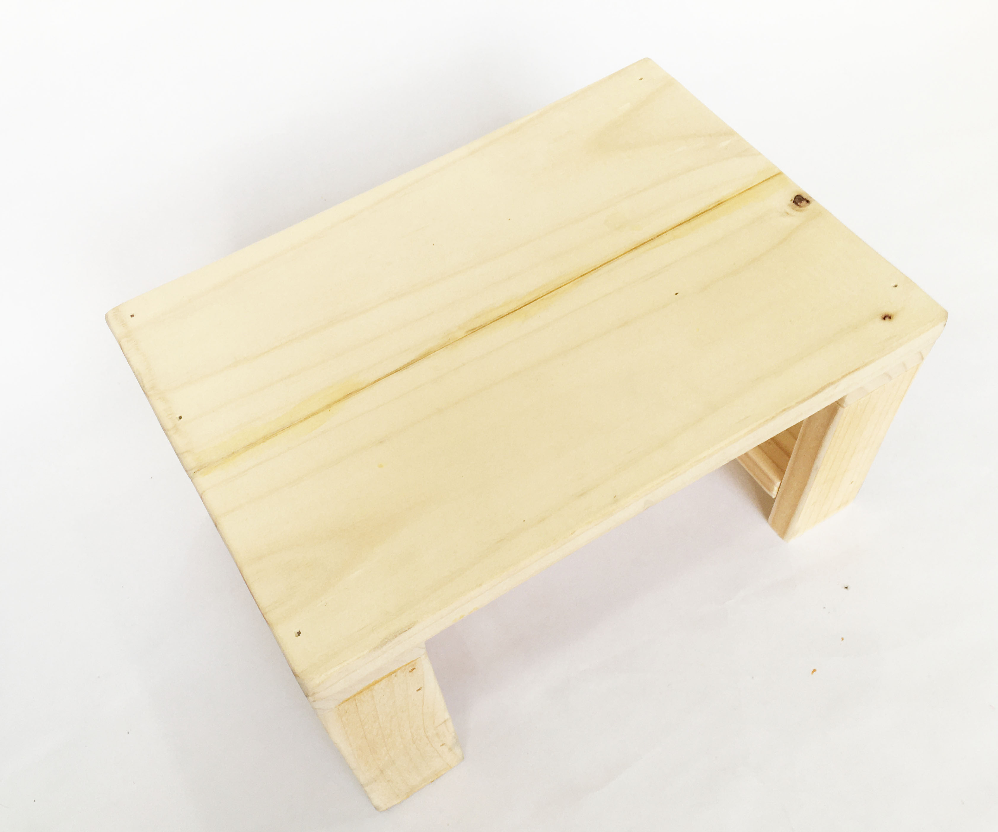 Ghế đẩu vintage, ghế giặt đồ từ gỗ thông tự nhiên, Ghế gỗ kê chân văn phòng (KT D28xR20xC16cm)