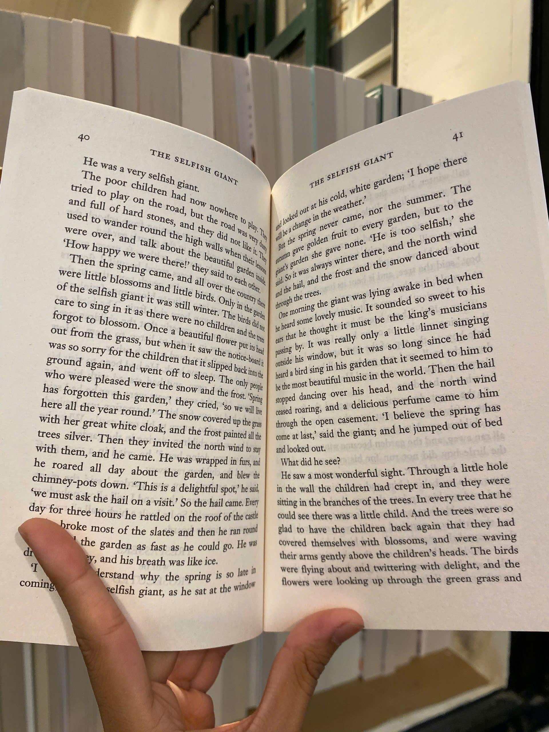 Sách - The Happy Prince And Other Tales by Oscar Wilde | Children Novel / Ngoại văn Nhập khẩu