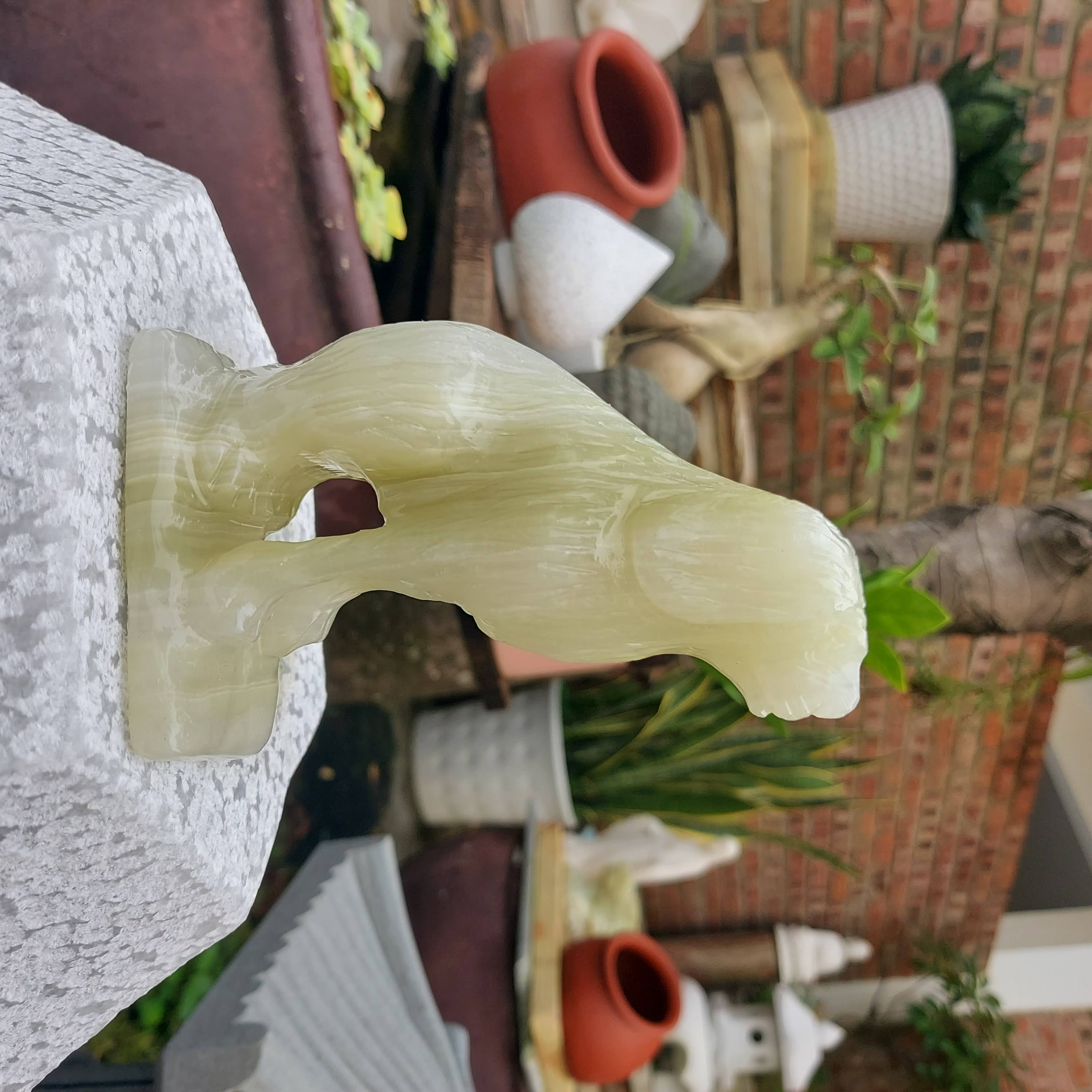 Tượng chó tuổi Tuất đá ngọc Pakistan 10cm - đá Non Nước
