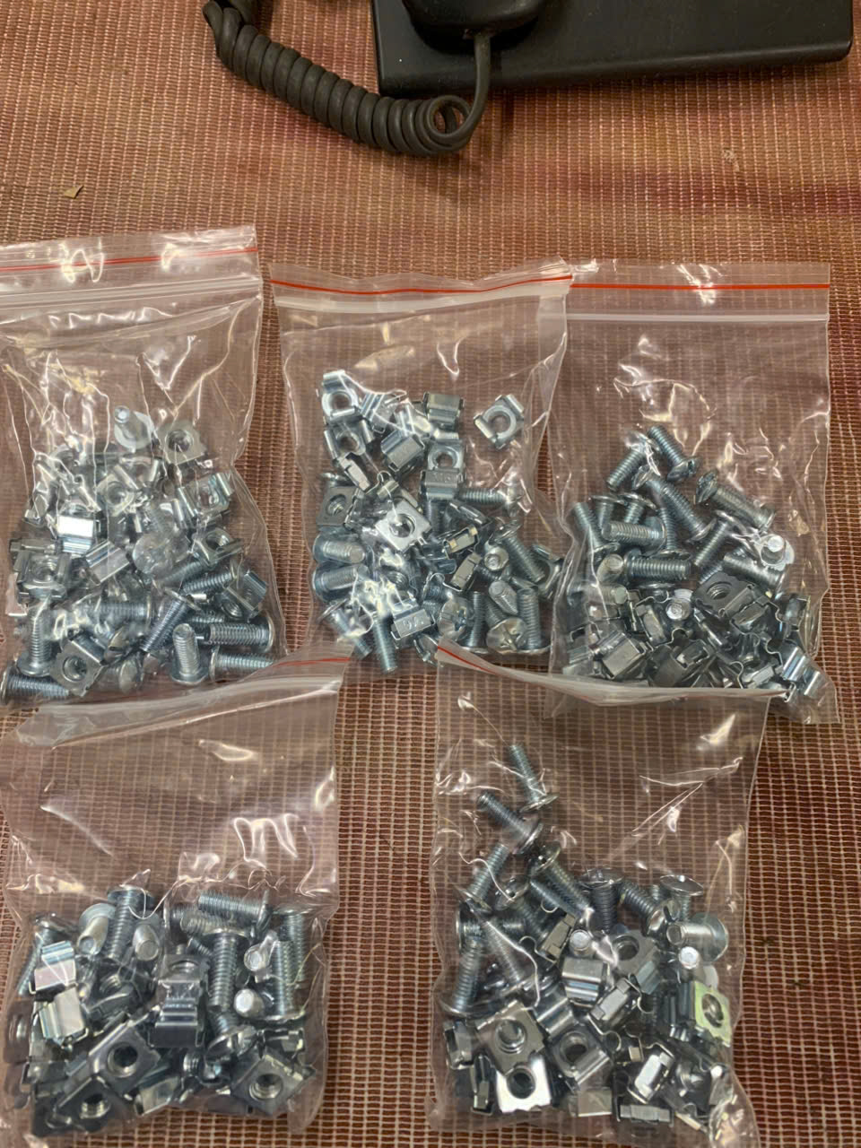 Combo 20 Bộ Ốc Cài Tủ Rack M6 Phụ Kiện Lắp Đặt Thiết Bị Mạng hàng chính hãng