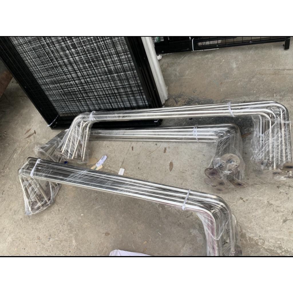 Tay chữ u bắn tường treo quần áo