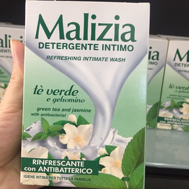 Dung dịch vệ sinh Malizia Detergente Intimo Wash 200ml tặng kèm móc khóa