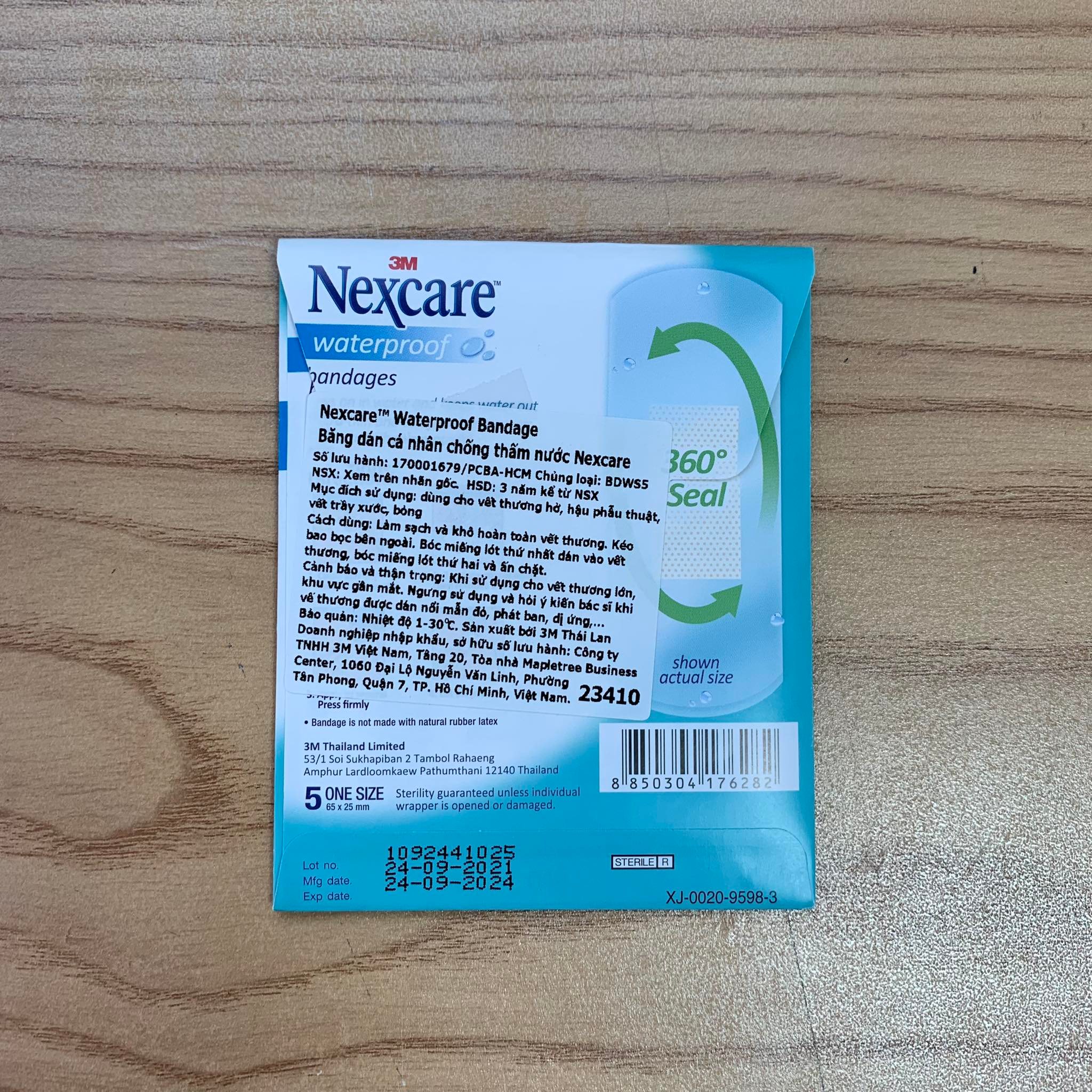 ( Mua 1 tặng 1) Hộp băng dán cá nhân bảo vệ vết thương chống thấm nước 3M Nexcare, 5 miếng/vỉ, 10 vỉ/hộp, sản xuất tại Thái Lan