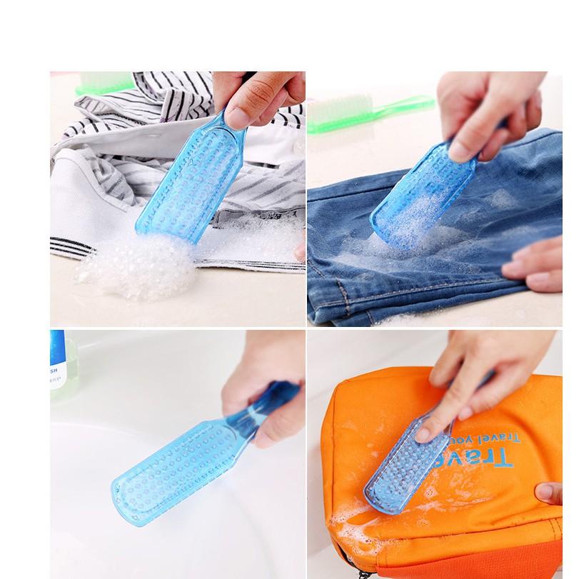 Bàn chải cọ rửa vệ sinh giày dép nhựa trong nhiều màu