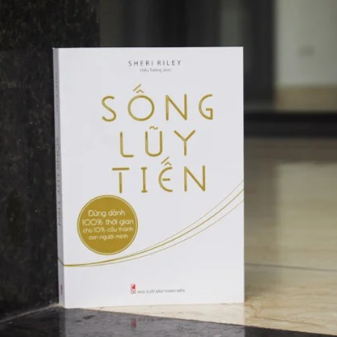 Sống Lũy Tiến