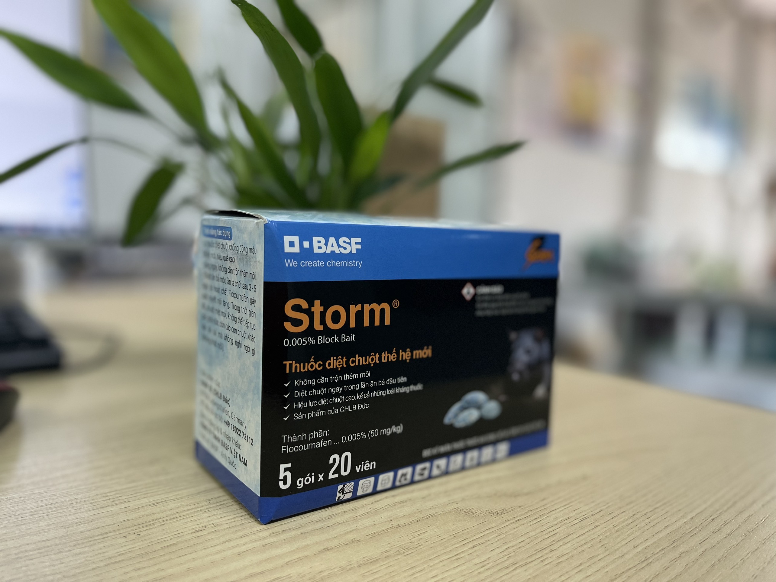 Thuốc diệt chuột Storm 0.005% (5 gói x 20 viên) (Bao bì mới)