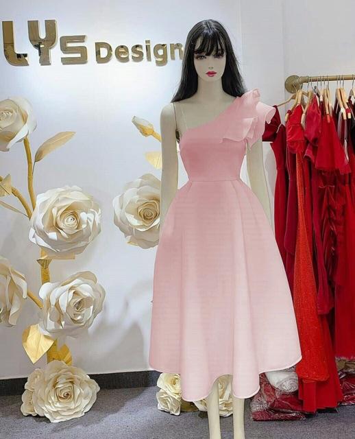 Đầm lệch vai bèo