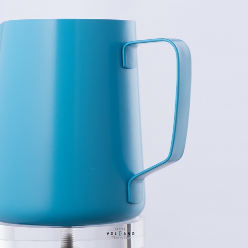 Ca đánh sữa Inox 304 mũi tròn 600ml