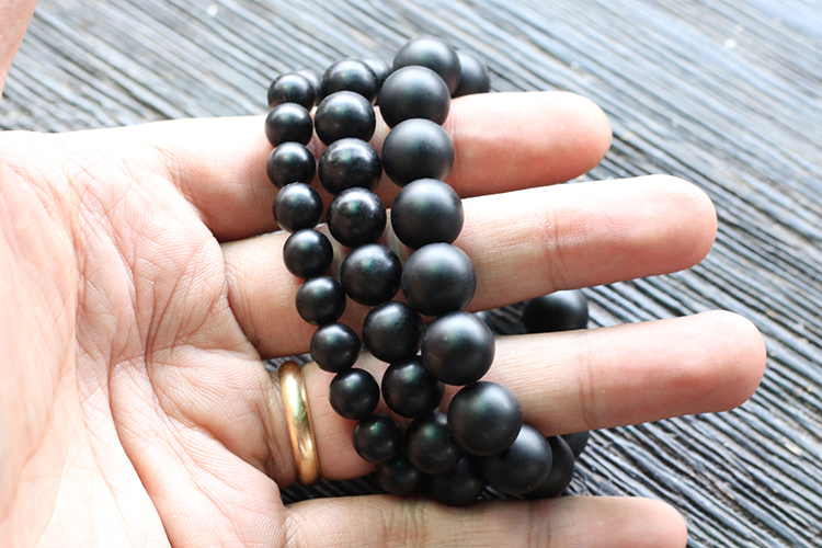 Vòng Đá Obsidian Nhám Ngọc Quý Gemstones