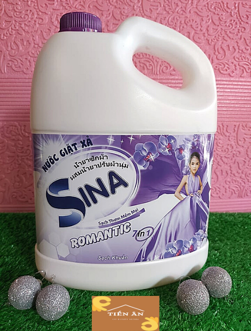 Nước giặt xả quần áo SINA 7 in 1 3000ml (Màu tím)