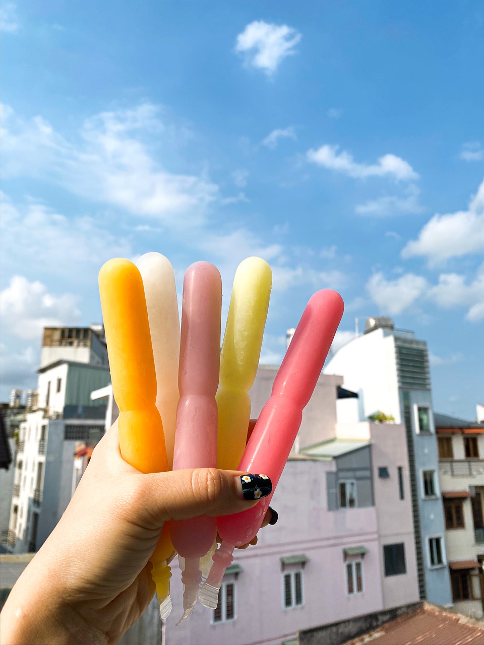 KEM ĐÁ YOGO ICE COCON - COCON YOGO ICE TUBE (Gói 10pcs x 45ml)