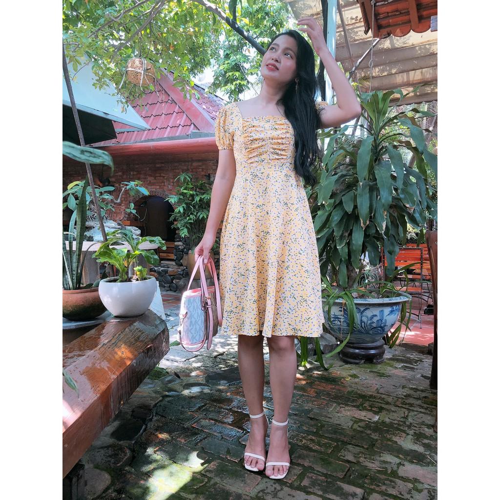 Đầm xòe nhún ngực họa tiết hoa