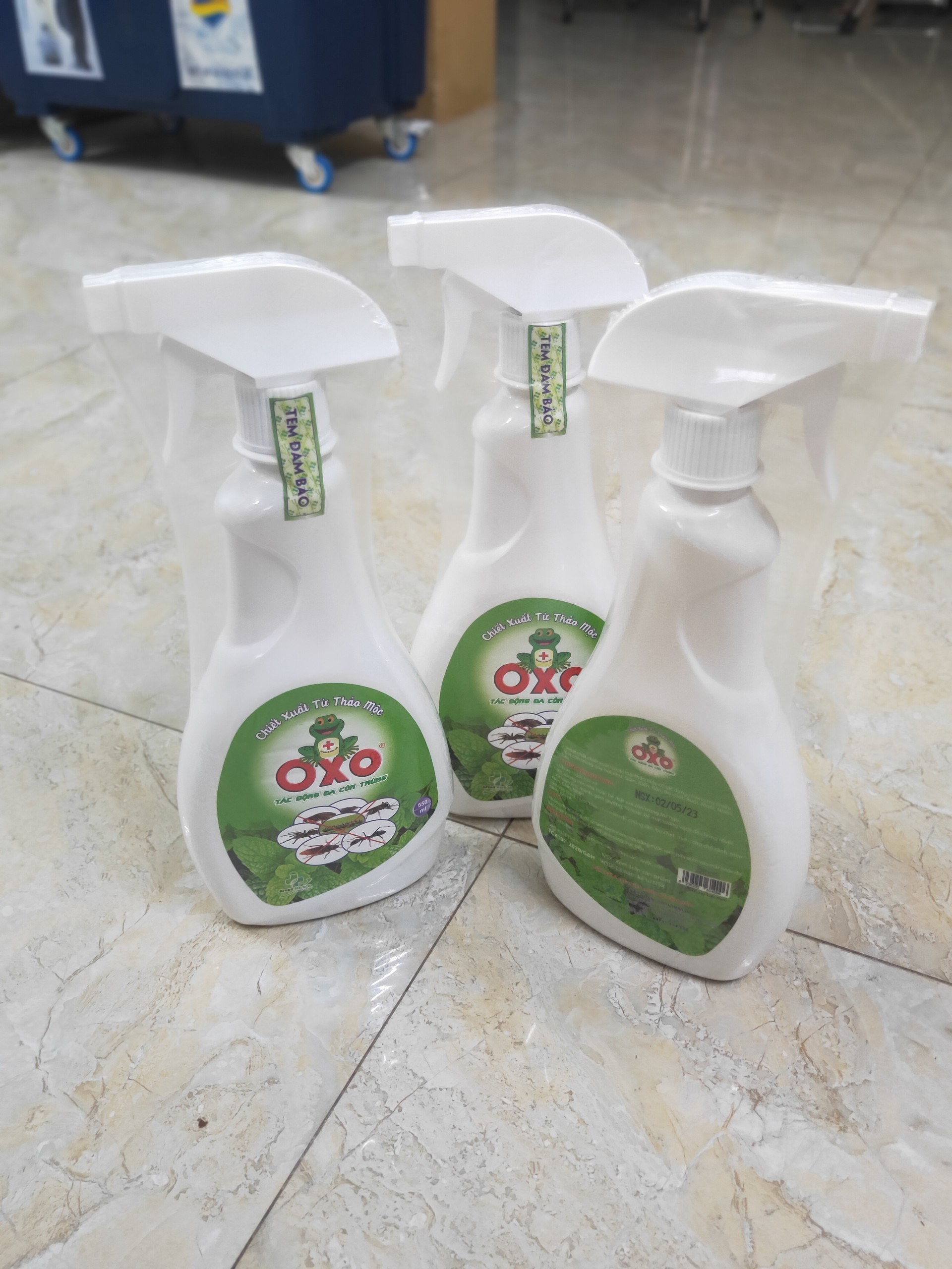 Chai Xịt OXO phòng chống côn trùng chiết xuất từ thảo mộc 550ml