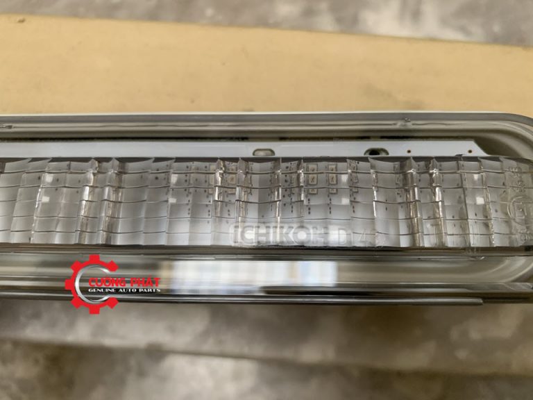 Đèn phanh cabin sau Mitsubishi Triton 2015-2024 mã 8334A159 26590W030P