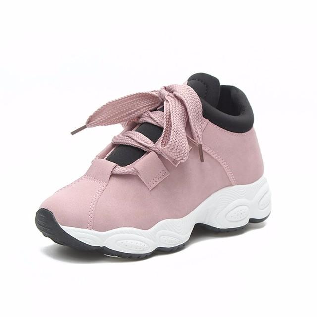 Korean style mesh sports shoes