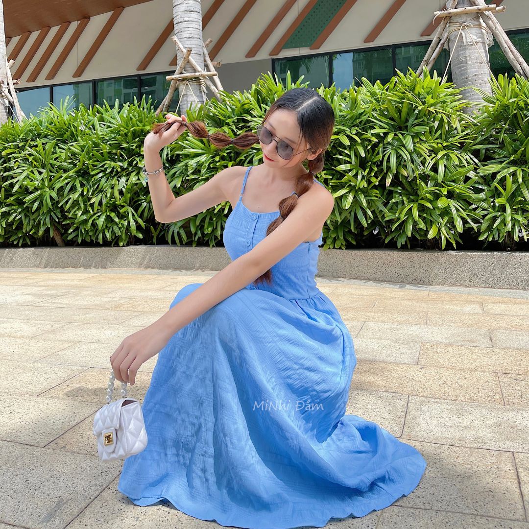 Đầm 2 dây màu xanh dương dáng xòe, Đầm maxi 2 dây dài đi biển Cao Cấp đính nút ngực, nữ tính quyến rũ MiNhi