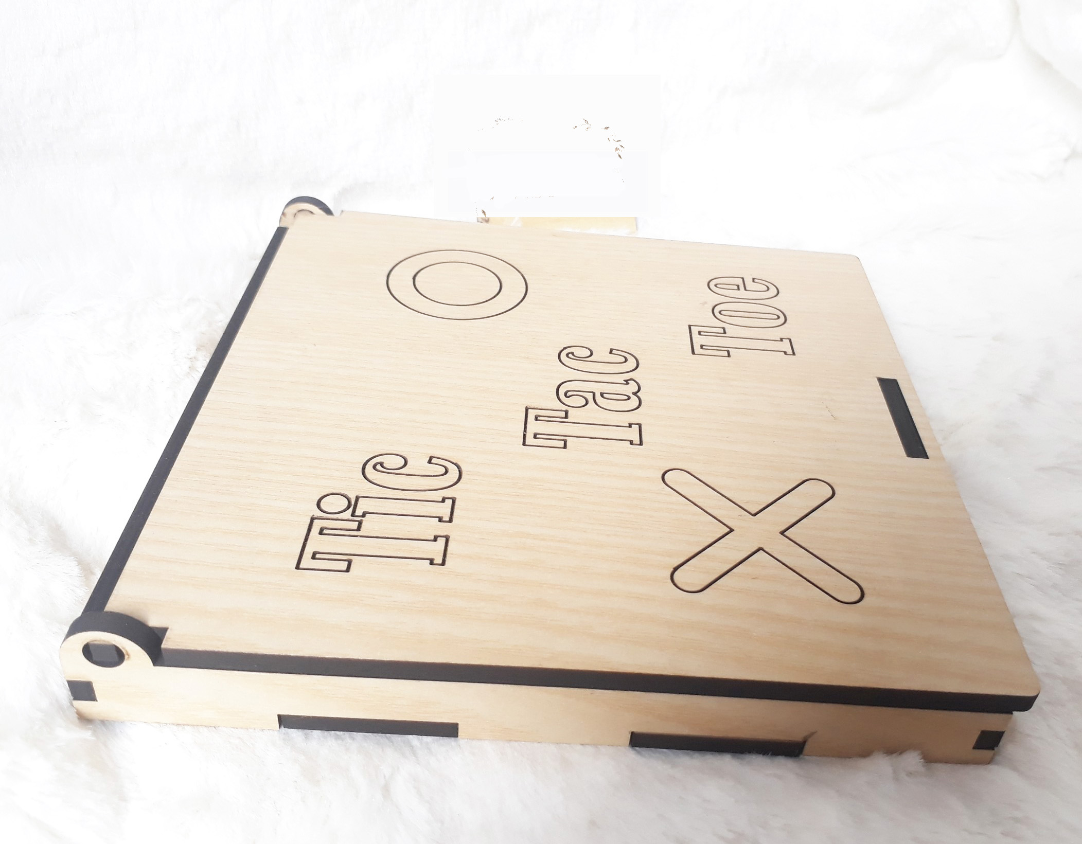Cờ tic-tac-toe giúp trẻ thông minh, nhạy bén. game trí tuệ nhỏ gọn giúp trẻ tách rời với màn hình máy tính, điện thoại . kiểu dáng nhỏ gọn có thể mang đi mọi nơi