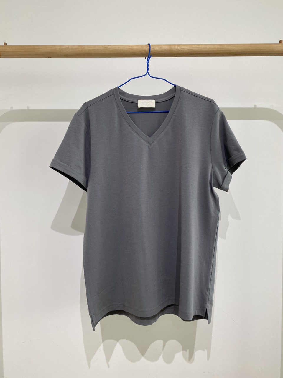 Áo phông trơn cổ tim tay gập unisex
