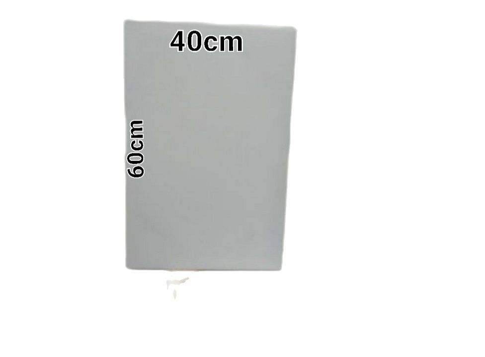 Toan vẽ tranh kích thước 40cm x 60cm