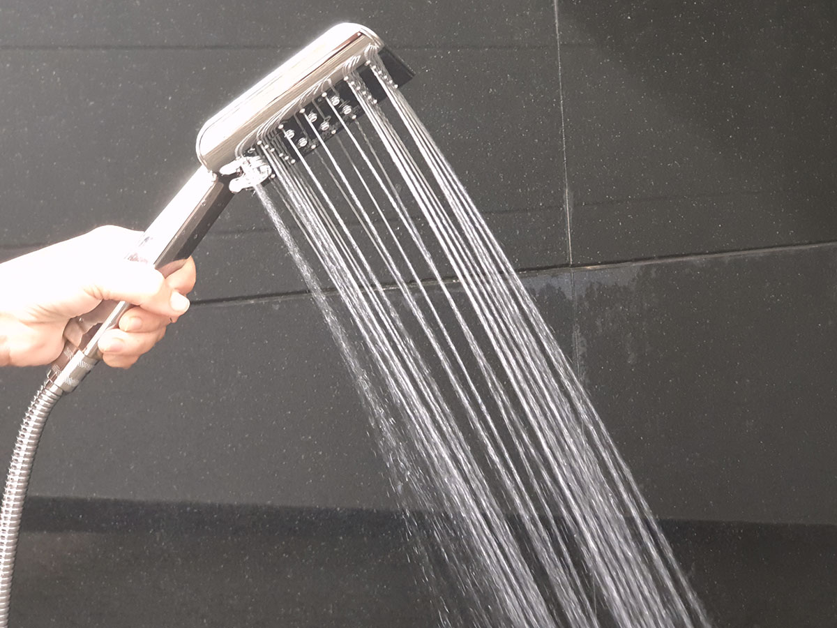 Tay sen vuông 3 chế độ chảy nhựa ABS mạ Chrome sáng bóng Eurolife EL-H201