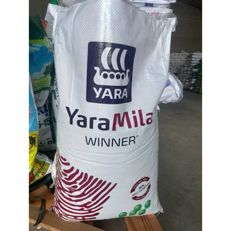 Phân bón Yara Mila Winner 15-9-20+TE (TÚI 1KG) hạt màu Xanh