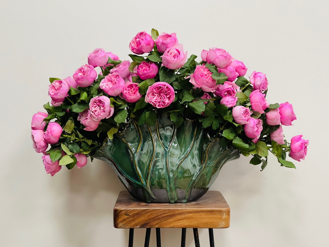Lọ lá sen gấp gốm sứ Bát Tràng cao cấp cao 26cm ngang 32cm