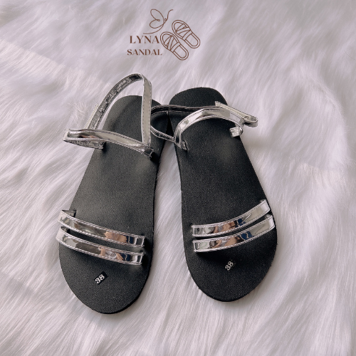 Dép sandal Nữ quai da mềm Đế bệt Cao Su ôm chân LYNA Sandal mã SD41