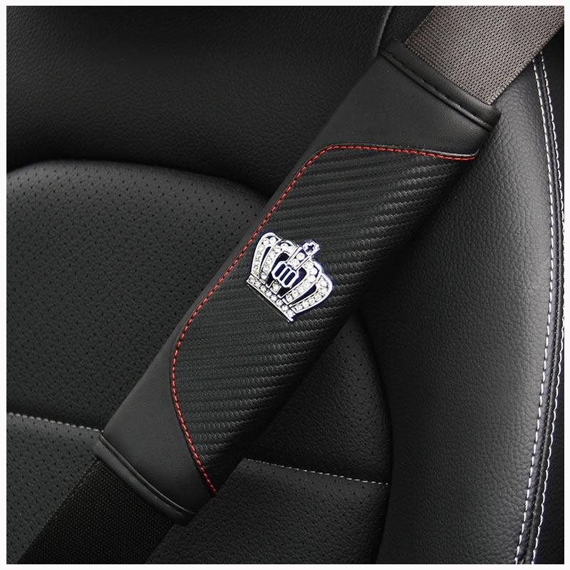 Set 2 Đệm Bọc Dây Đai An Toàn Bằng Da Họa Tiết Sợi Carbon Đính Vương Miện Bảo Vệ Vai An Toàn Sự Bảo Vệ